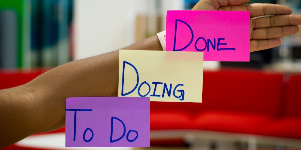 最近ChatGLM-6B清华开源模型发布,之前玩ChatGBT觉得挺好玩